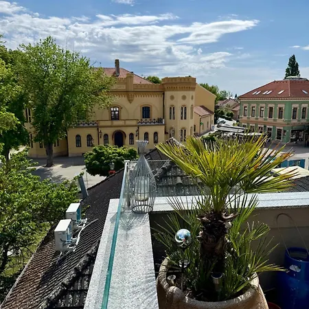 Quarto em Acomodações Particulares Luxury Penthouse In The Middle Of Old Town *